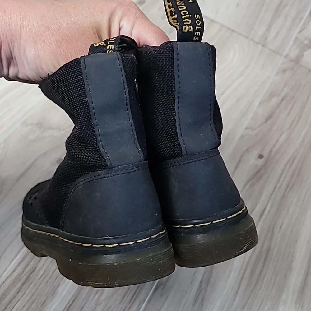 Dr Martens Kids COMBS J black boots size 12